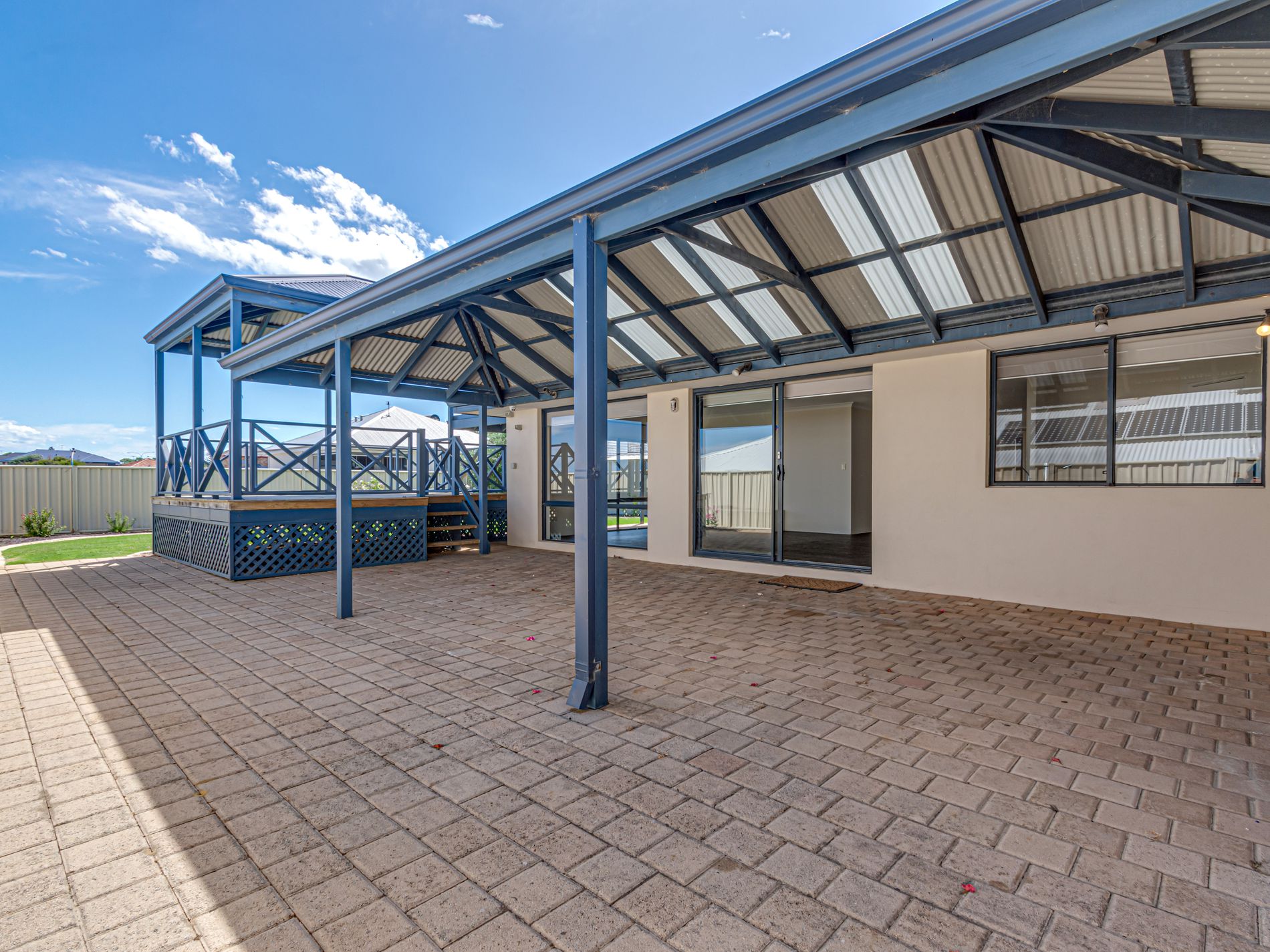 4 Trumpeter Parade, Yanchep