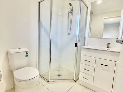 2 / 29 Harrow St, Cambooya