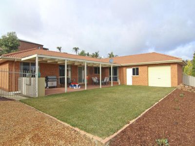 5 Golden Glade, Strathdale
