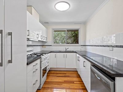 42 Woodlands Drive, Rochedale South