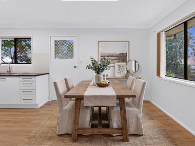 1 Millocker Ct, Bellbird Park