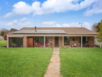 7 Carr Street, Crookwell