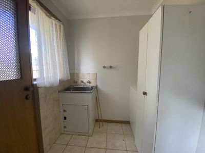 2 / 2 Maplehurst Avenue, Hoppers Crossing