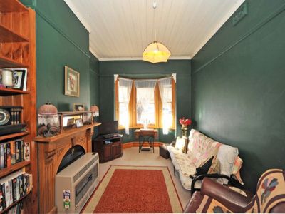 2 Hunter Street, Castlemaine