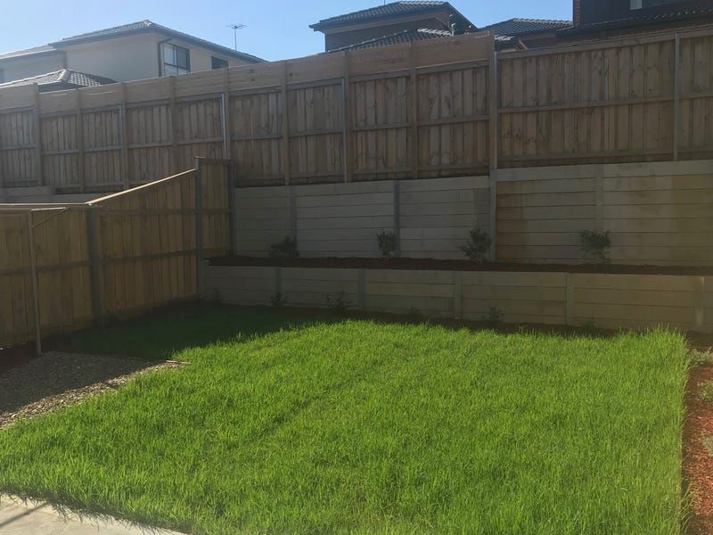 27 Bishop Crescent, Bonnyrigg