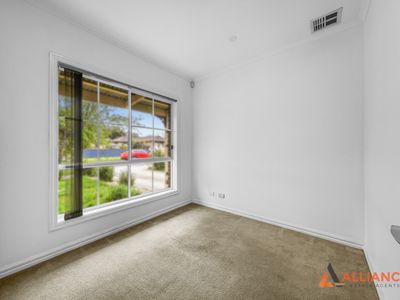 1 / 27 Northern Crescent, Craigieburn