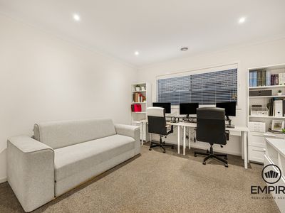 31 Kershope View, Clyde North