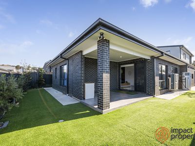 17 Nell Edeson Street, Taylor