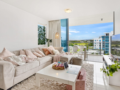 504 / 41 Harbour Town Drive, Biggera Waters