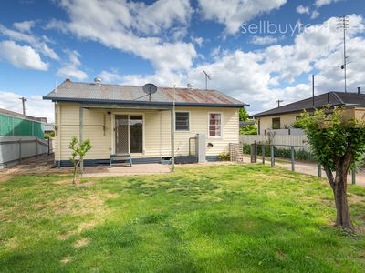 16 MARK STREET, Wodonga