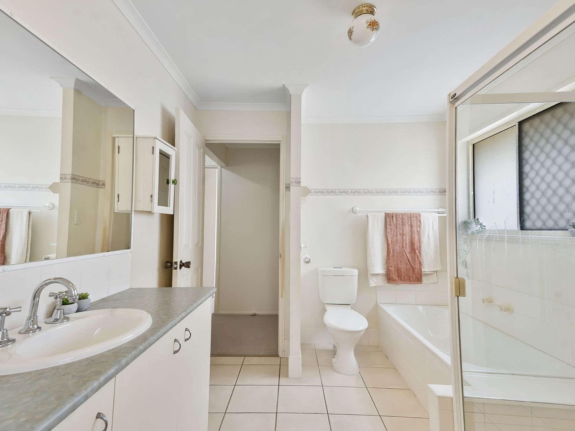 30 / 2 North Street, Golden Beach