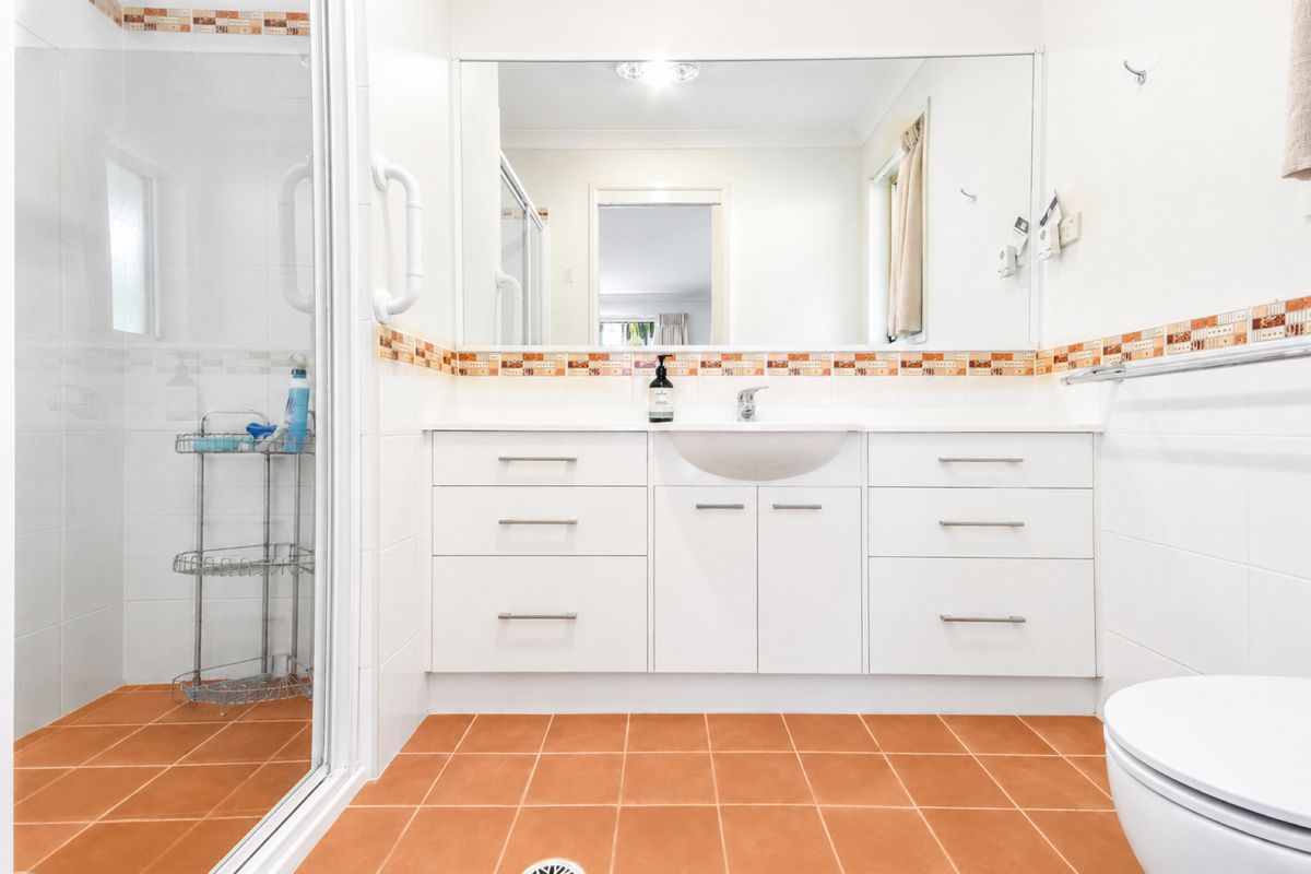 6 John Place, North Narooma