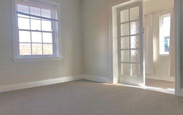 2 / 419 Anzac  Parade, Kingsford
