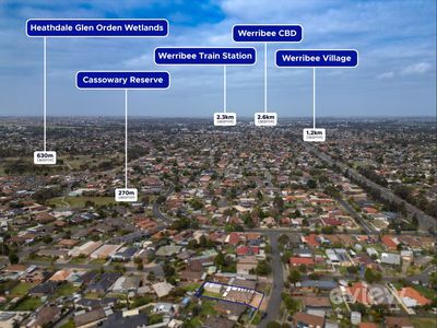 10 Songlark Crescent, Werribee