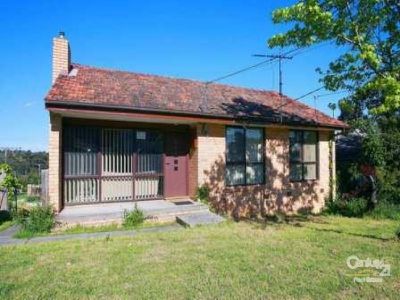 24 Laburnum Grove, Doveton