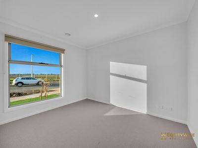 12 Taupe Street, Wyndham Vale