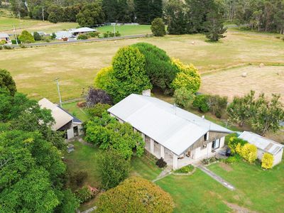 77 Karoola Road, Karoola