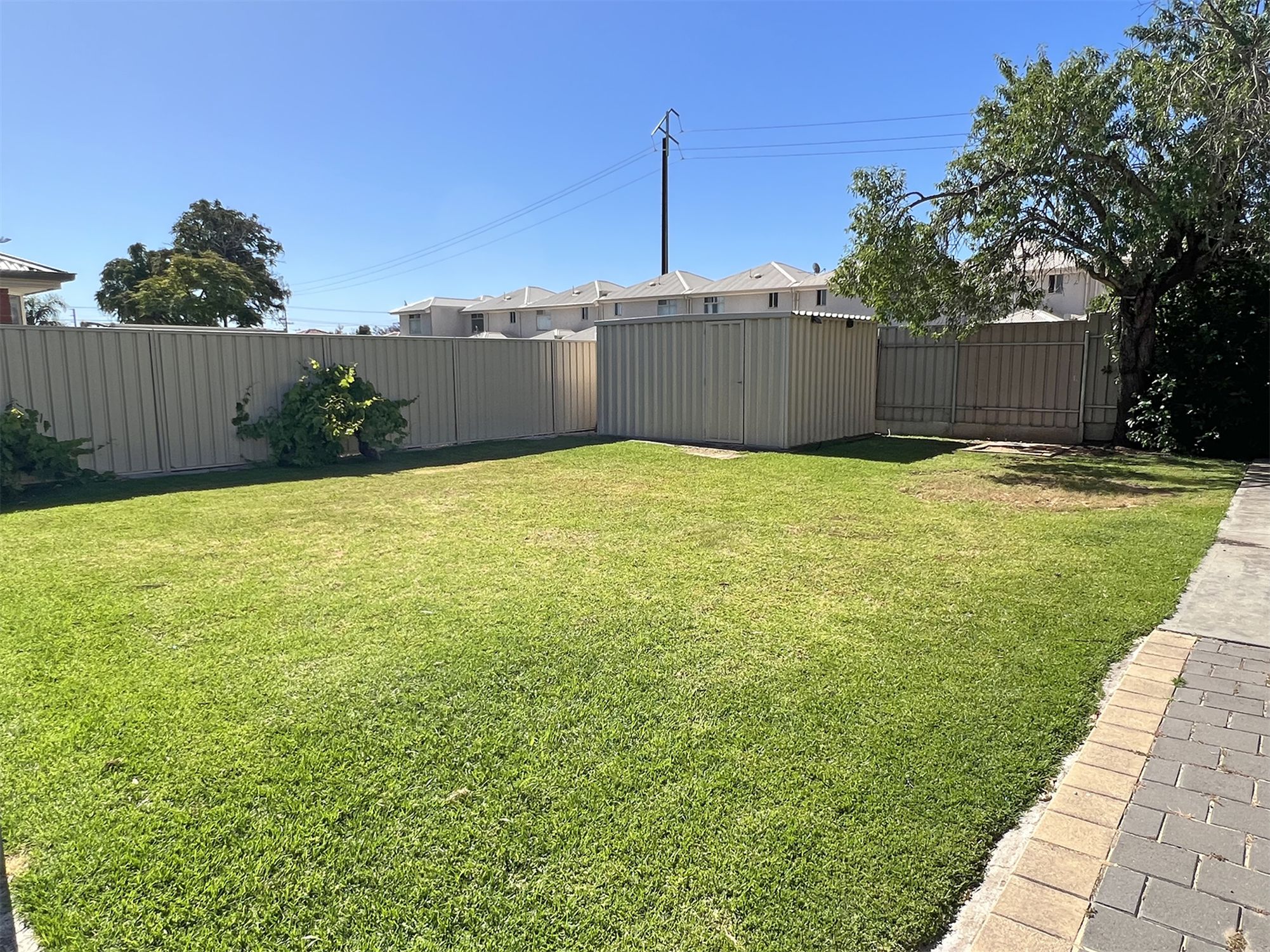 33 Wolseley Terrace, Ascot Park