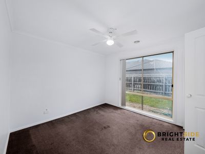 70 Storey Drive, Pakenham