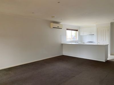 2 Sahara Way , Truganina