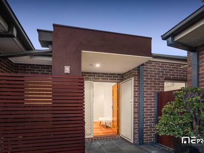 5 / 227-229 Whitehorse Road, Blackburn