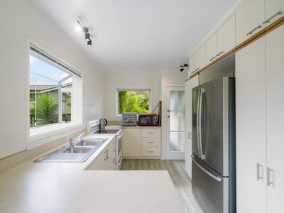 29 Bethells Road, Waitakere