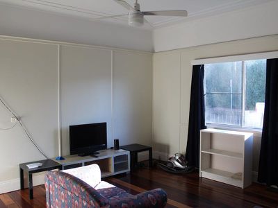 ROOM 4 / 125 Station Street, Waratah