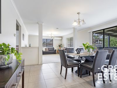 21 Ferndown Drive, Cranbourne