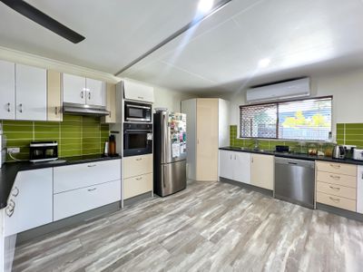 140 TOOGOOD ROAD, Bayview Heights