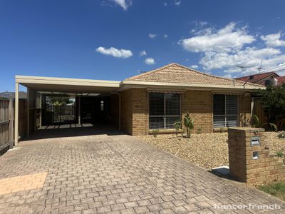 19 Wenlock Avenue, Altona Meadows