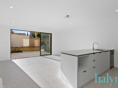 19 Penzance Circuit, Glendalough