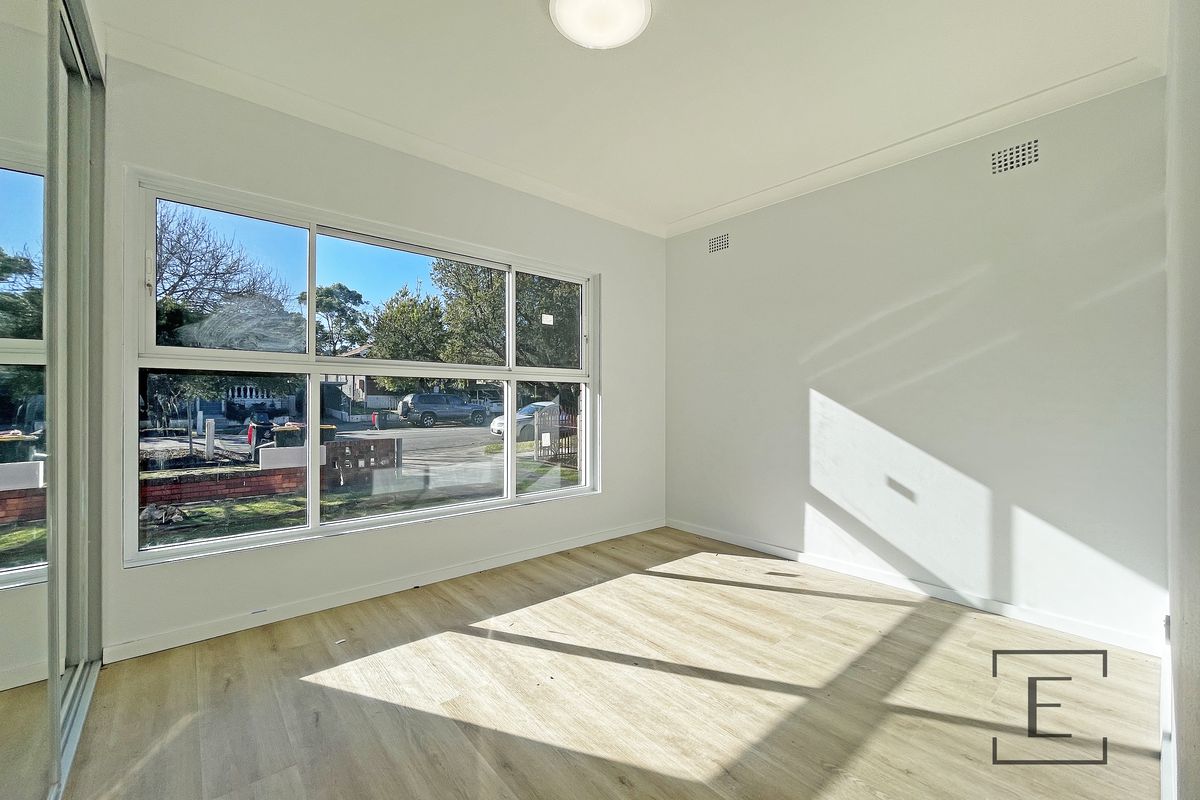 1 / 18 Hampden Road , Lakemba