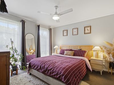 6 Brett Court, Sale