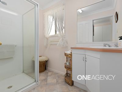 142 / 262 Princes Highway, Bomaderry