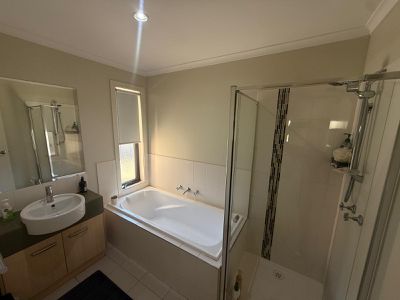 4 Holmewood Avenue, Deer Park