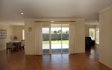 17 Fieldstone Boulevard, Beaconsfield