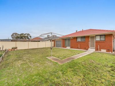 82 Atheldene Drive, St Albans