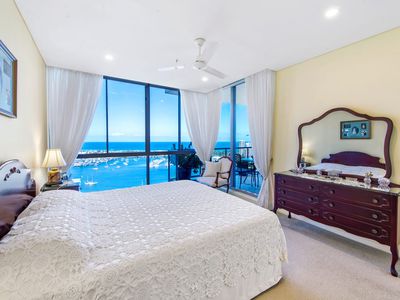 2806 / 1 COMO CRESCENT, Southport