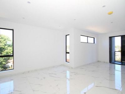 8 / 4 Mayberry Cresent, Liverpool