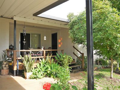 38 Armstrong Street, Atherton