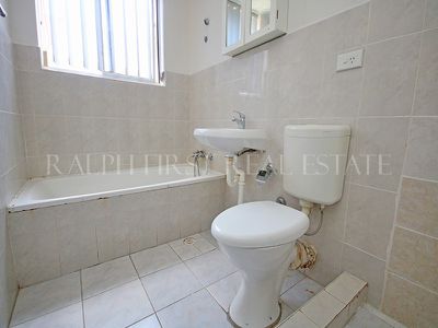 2 / 8 Fairmount Street, Lakemba