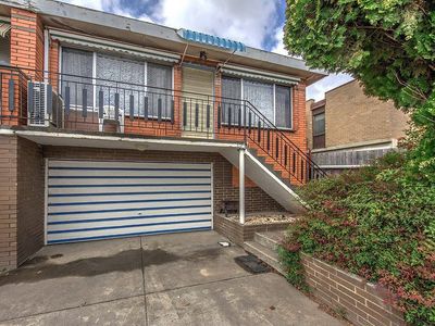 2 / 136 Hoffmans Road, Essendon