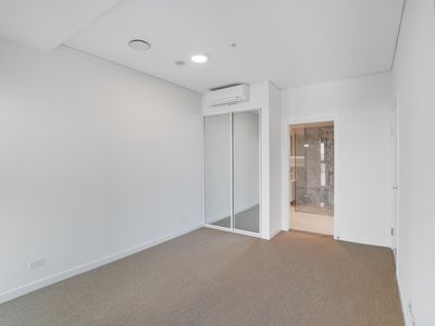 1102 / 17 Wentworth Place, Wentworth Point