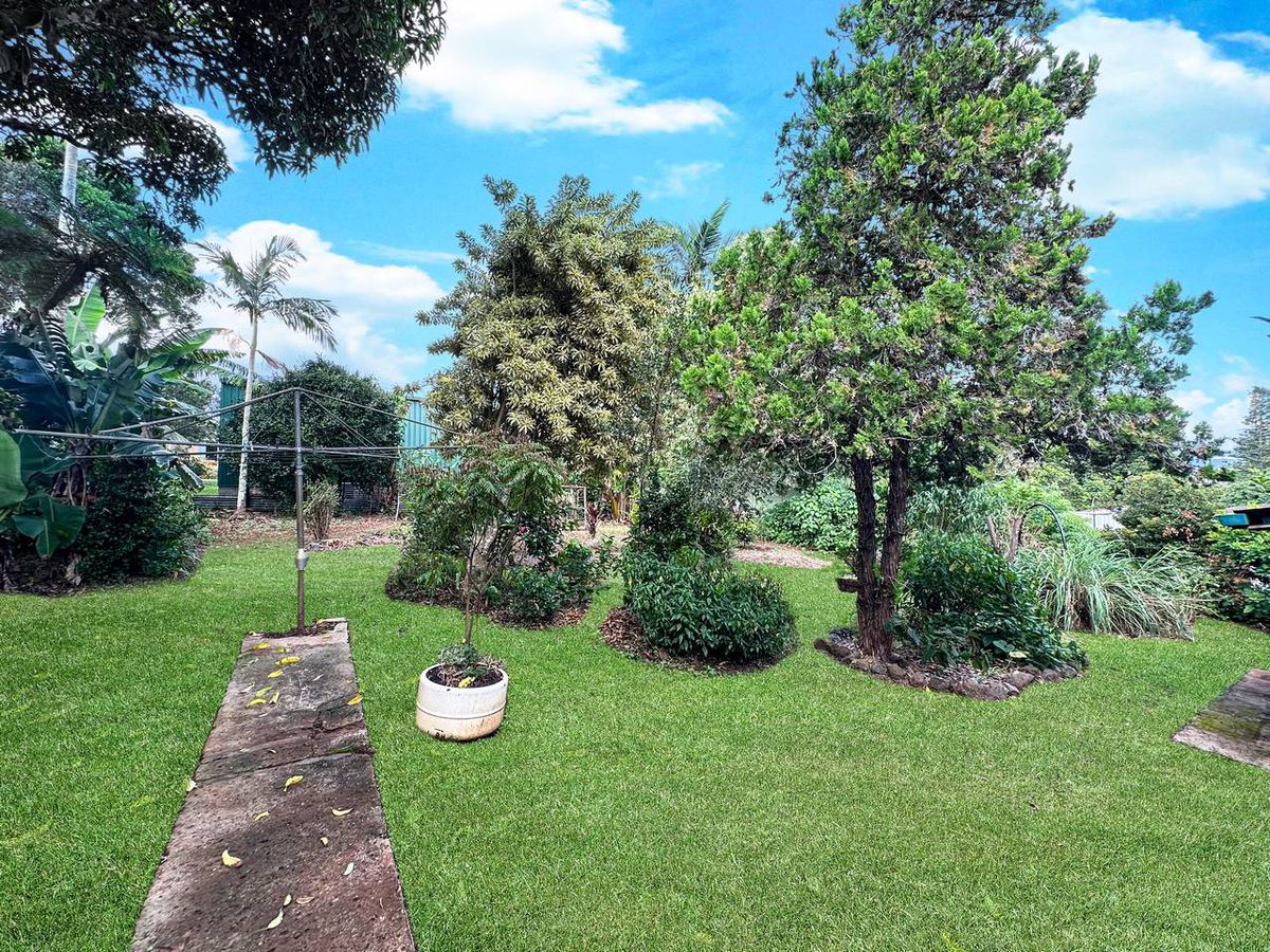 15 Marigold Street, Atherton