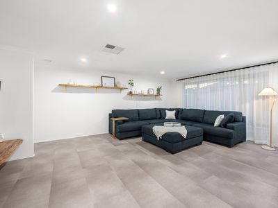 7 Jefferson Way, Piara Waters