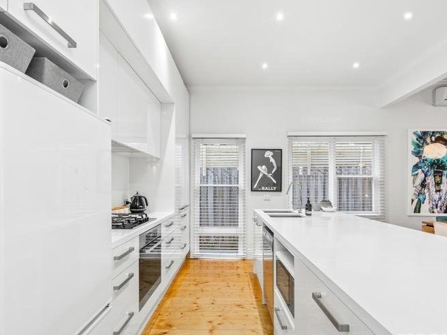 17 Lenore Crescent, Williamstown