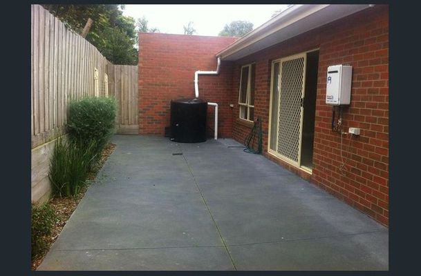 2 / 18 Pascoe Street, Westmeadows
