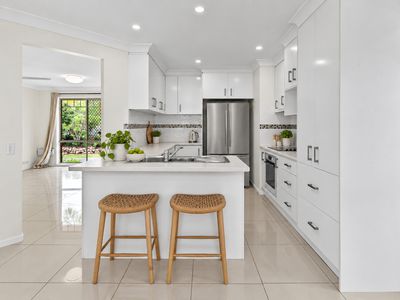 11 Washbrook Crescent, Petrie
