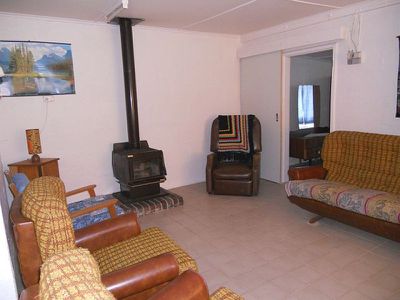 2 Bishop Place, Blackfellows Caves