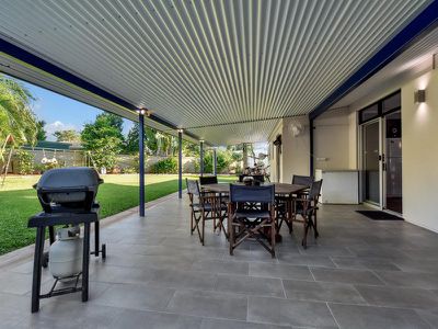 7 Schombacher Cct, Moulden